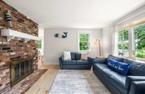Brewster House | Close to Bayside Game Room w Pool Table