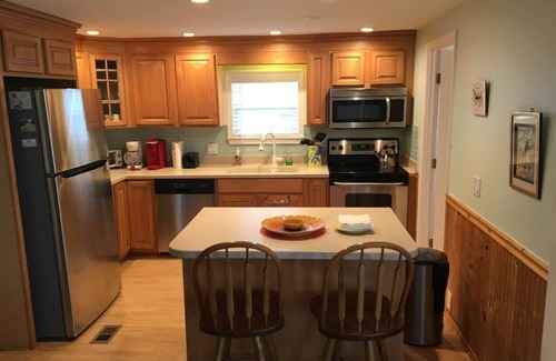 Garden City House | Close to beach 5 bedrooms, two golf carts,3 bathrooms, linens cleaning included