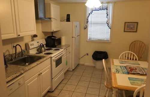 Garden City House | Close to beach 5 bedrooms, two golf carts,3 bathrooms, linens cleaning included