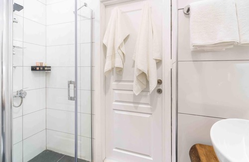 Goynuk Apartment | Close to Beach and Shopping, Fully decorated Kitchen, Livingroom and Bedroom