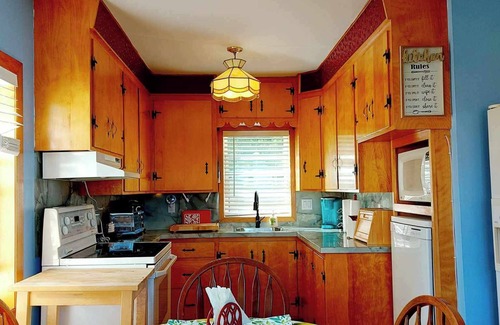North Rustico House | close to beach .high speed wifi,BBQ,firepit. dog friendly.