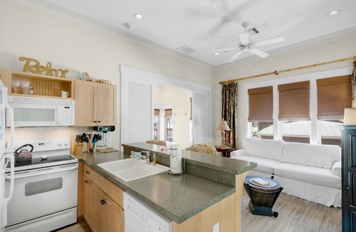 Rosemary Beach House | 🐟Close to Beach-Sunsets at Rosemary Carriage House