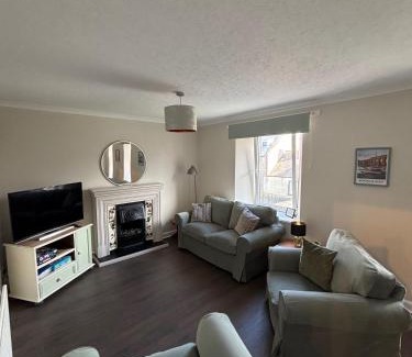 Montrose Apartment | Close to beach town golf & natural beauty spots