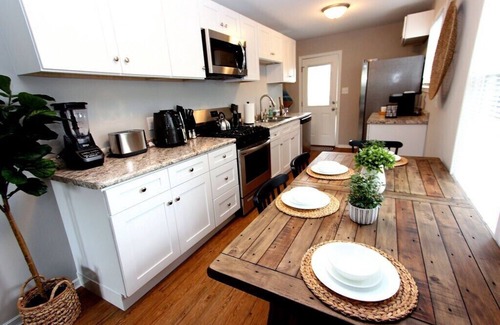 Michigan City House | Close to Beach, W&D, Pet friendly, Dunes, Casino