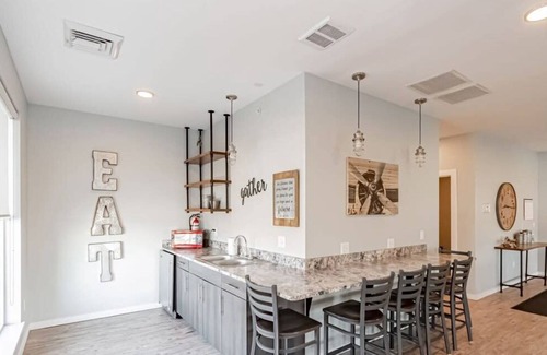 Rexburg Apartment | Close to Campus, Free Parking, Gym & Workspaces