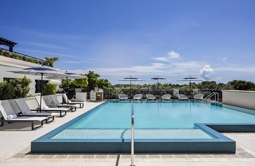 Coral Gables House | Close to Coconut Grove! 3 Relaxing Units, Onsite Parking! Pets are Allowed!