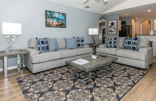 Pines West House | Close to Disney, shopping and golf! South facing pool and Hot Tub! Free WIFI!