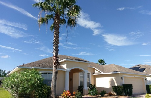 Pines West House | Close to Disney, shopping and golf! South facing pool and Hot Tub! Free WIFI!