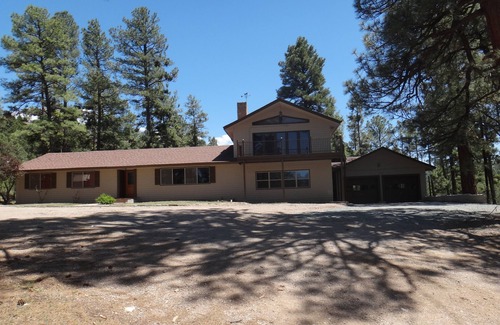 Ruidoso House | Close to downtown, family/pet friendly, mountain views, tv/game room