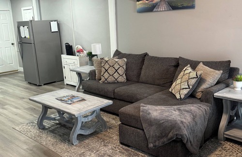 Geneva Apartment | Close to downtown, Hobart college , and beautiful Seneca lake