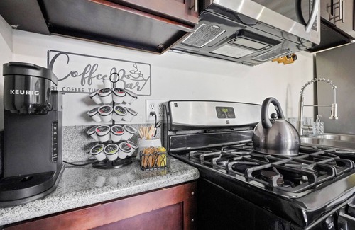 Eastside Apartment | Close to Downtown Long Beach - Arcade - String Lights Patio