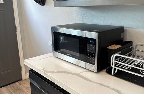 South Central Houston House | Close to Downtown, Stadiums, & Med Center
