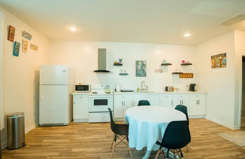 Seventh Ward House | CLOSE TO FQ + FAIRGROUNDS, SLEEPS 4 WITH W/D