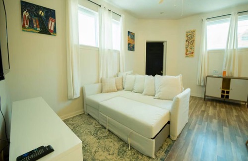 Seventh Ward House | CLOSE TO FQ + FAIRGROUNDS, SLEEPS 4 WITH W/D