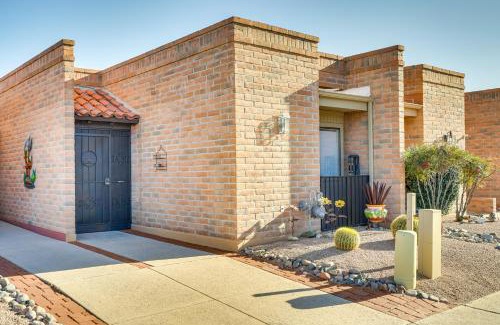 Desert Casitas House | Close to Golf Mtn-View Townhome in Green Valley