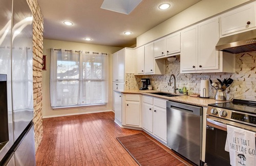 Georgetown House | Close to Historic Georgetown, Family Friendly, Large Porch