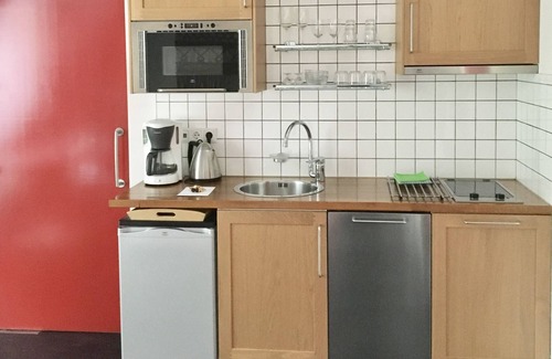 Bergen Apartment | Close to nature & center: 2-room apartment with french balcony