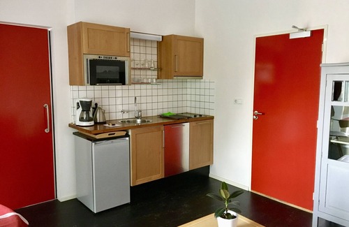 Bergen Apartment | Close to nature & center: 2-room apartment with french balcony
