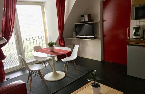 Bergen Apartment | Close to nature & center: 2-room apartment with french balcony