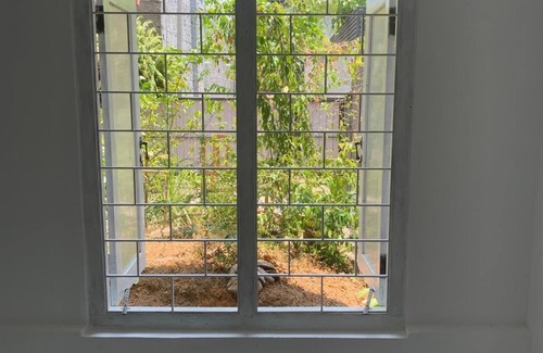 Nugegoda Apartment | Close to Nugegoda, Parliament complex, major temples and Hospitals