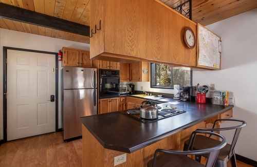Sunriver House | Close to SHARC (6 Passes)Private Hot Tub, Bikes, Loft, Pool Table, Huge Deck