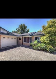 Belmont Apartment | Close to shops & airport