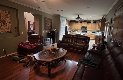 Maryvale House | Close to Stadium/Outlet stores/Casino/Resort .1 mile -10min to downtown Phx.