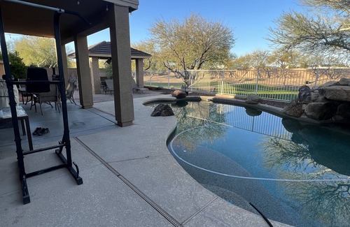 Maryvale House | Close to Stadium/Outlet stores/Casino/Resort .1 mile -10min to downtown Phx.