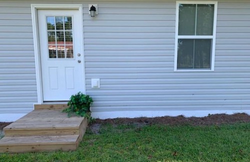 Tallahassee House | Close to Tallahassee, Wakulla Springs, St. Marks Wildlife Refuge & bike trail.