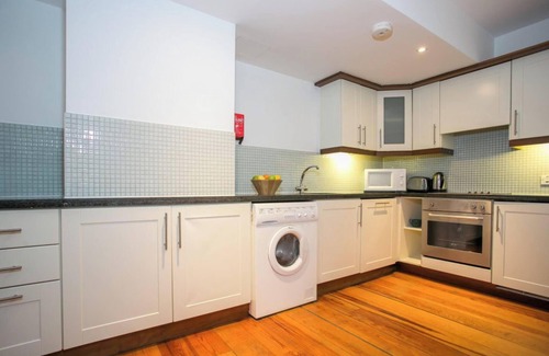 City Centre Dublin Apartment | Close To Temple Bar 2 Bedroom Apartment