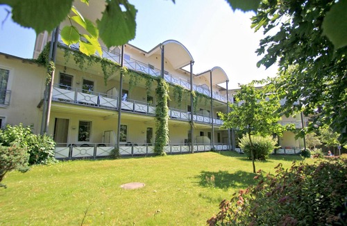 Gohren Apartment | Close to the beach, balcony, free AHOI adventure pool - Strandresidenz Brandenburg FeWo 24
