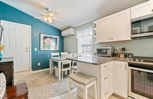 Wells Apartment | Close to the beach 1BDR with large, private fenced in yard