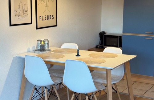 Neu Schonberg Apartment | Close to the beach! 3-room apartment with garden, WiFi & smart TV - freshly renovated