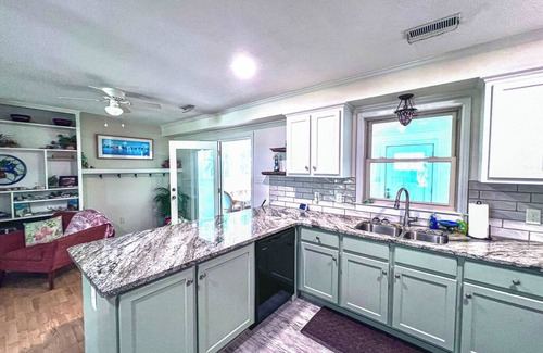 Long Beach House | Close to the beach! 3BR/2BA home, enjoy the bikes & pet friendly w fenced area