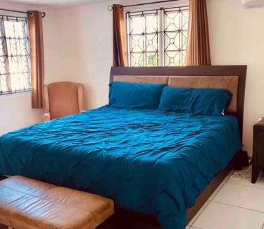 West Gate Hills House | Close to the beach Gated House
