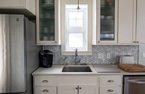 Burlington Apartment | Close To The City With A Farmhouse Feel!