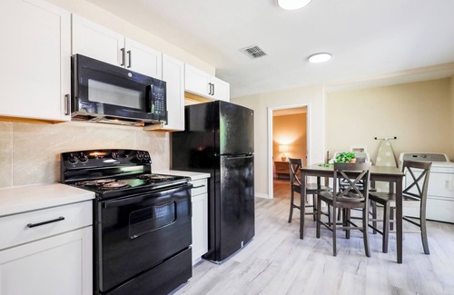 Temple House | Close to the Lake. Just 8 minutes from UMHB!
