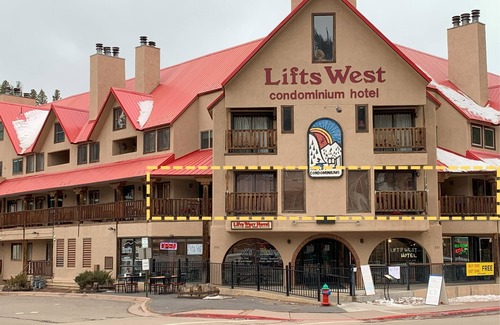 Red River Condo | Close to the lifts/middle of town 2BR/2BA , sleeps 6, Great Reviews