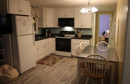 Garden City Cottage | Close to the Ocean. Senior and Pet Friendly Great Rates!