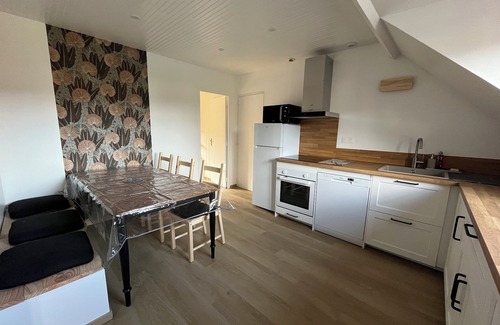 Noyers-sur-Cher Apartment | Close to the zoo, "Les Fossiles" apartment with optional games room and jacuzzi
