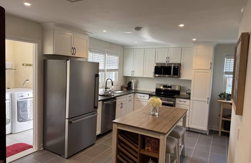 Cape May House | Close to Town in the Heart of Cape May