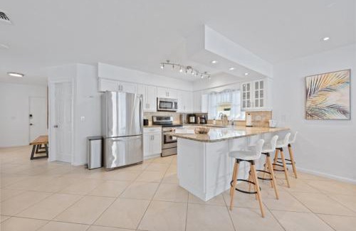 Naples Park House | Close to Vanderbilt Beach home!