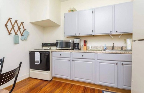 Waynesboro Apartment | Close to Wineries & Skyline Drive, Wintergreen, Enjoy Basic City location!