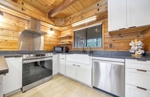 Piney Island House | Closest Community to the Beach!