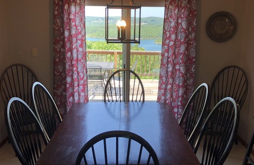 Indian Point House | Closest & Largest Home to Silver Dollar City