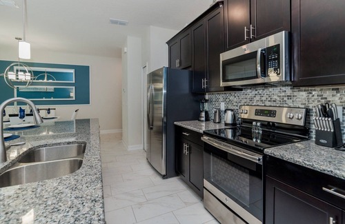 Celebration House | CLOSEST RESORT TO DISNEY/Free Resort Facilities/Splash Pad/Private Pool/FreeWifi