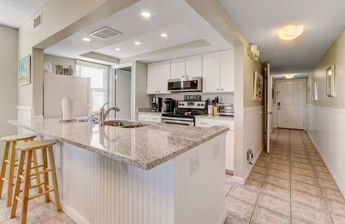 Fernandina Beach Condo | Closest to the Beach: Ground-Level Ease-Book Now!