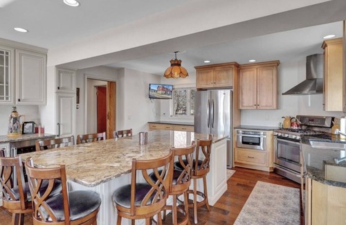 Ellicottville House | Closest to the chairlift in Alpine Meadows! Slopeside Views, Sleeps 8!