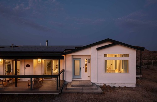 Joshua Tree House | Cloud Canyon- Secluded Oasis & Breathtaking Views