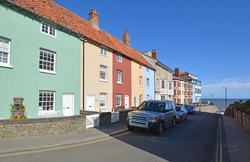 Cromer House | Cloud Cuckoo Cottage